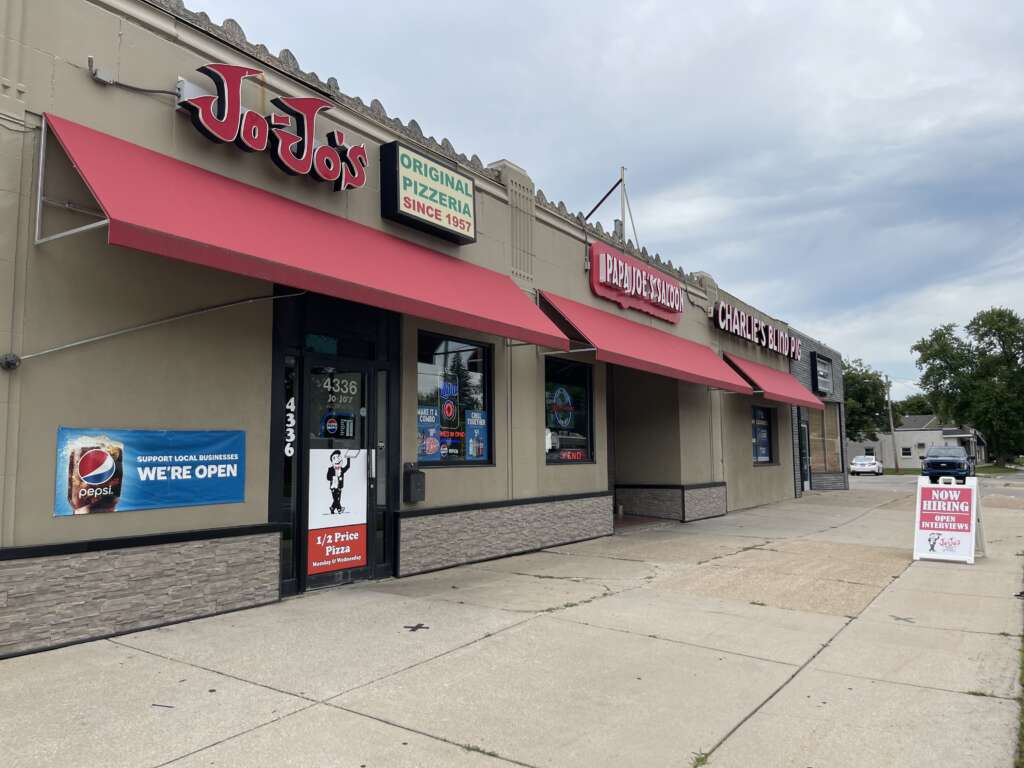 Original Jo-Jo's Pizzeria Monroe Street Location Dual Entrance for Restaurant Side & Bar Side